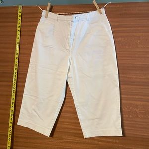 I.C.Y. by Tekport Trading. Cotton white long shorts/capris. Size 14/16 approx.